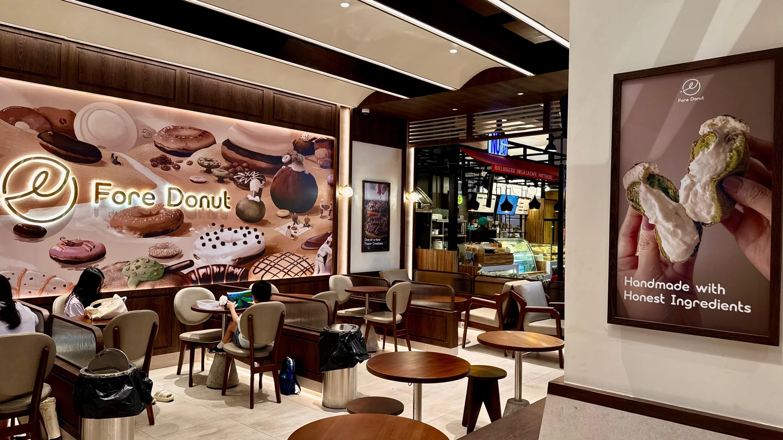 Fore Donut, Sweet Spot Baru yang Wajib Dicoba  - Mall of Indonesia